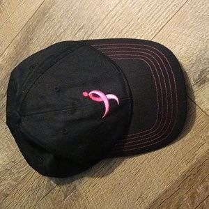 New Balance Breast cancer awareness Hat🖤❤️